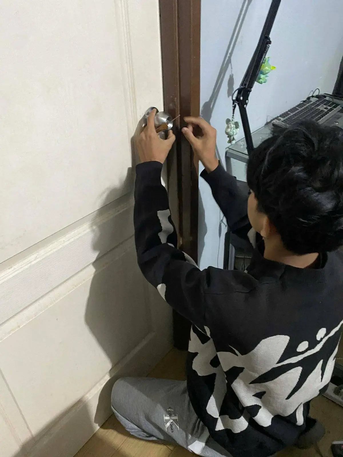 Emergency locksmith in Lakeland FL providing 24 hour car, home, and business lockout services